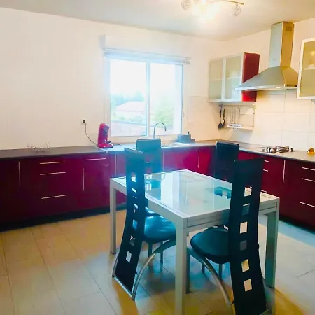 Entier Avec Coin Jardin Baillargues