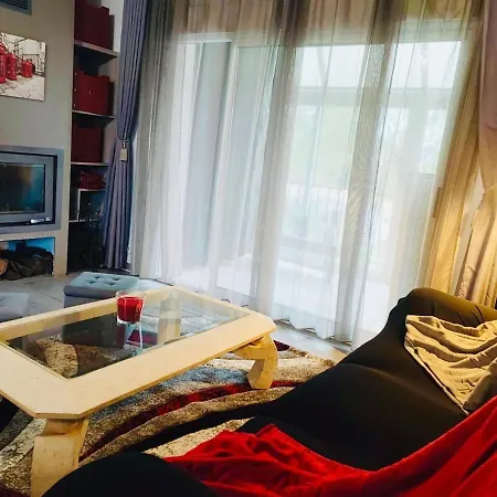 Entier Avec Coin Jardin Apartman Baillargues