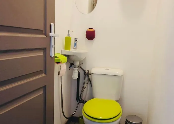 Entier Avec Coin Jardin Lägenhet